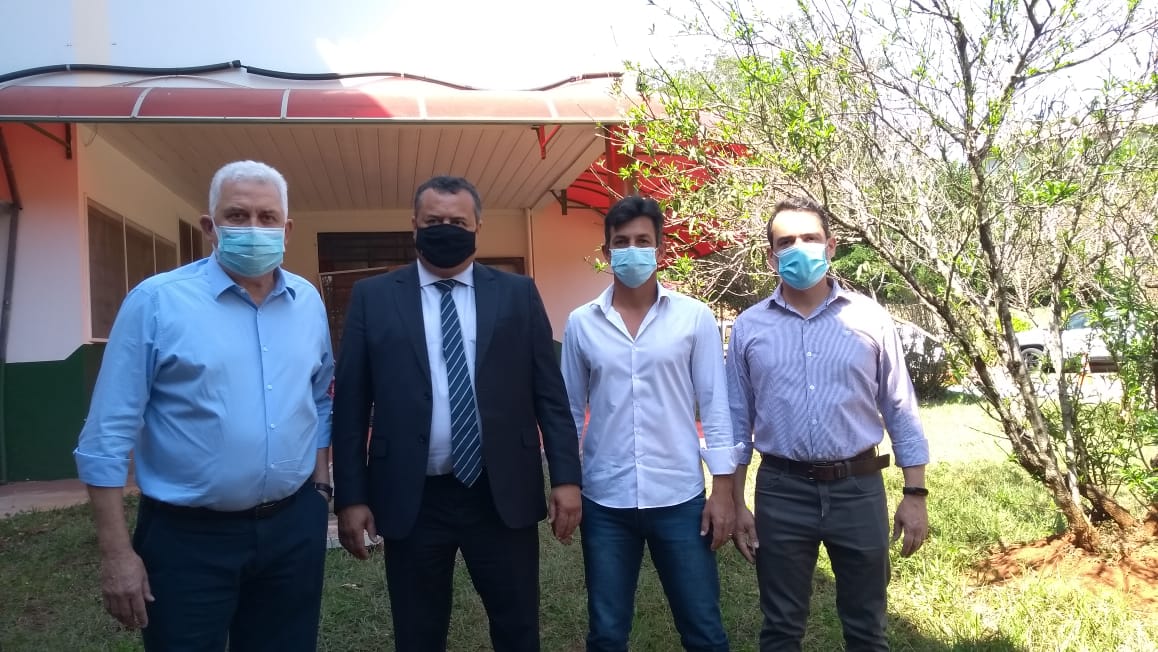 Edson Marcusso (prefeito de Boituva), Siilmário Batista (reitor do IFS), Joelmir Camargo (presidente da Câmara de Boituva), Felipe de Almeida (diretor do Câmpus Boituva)