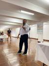 Professor Silmário Batista respondendo as demandas dos servidores da Gestão de Pessoas.